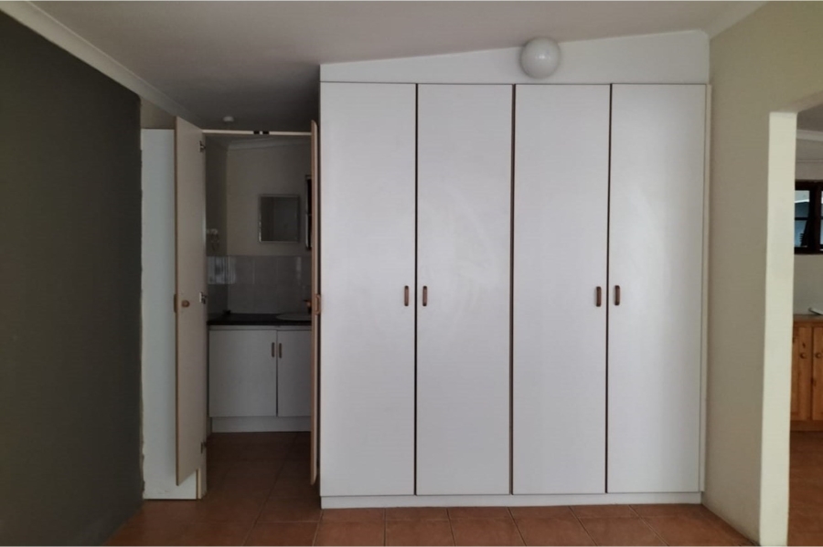2 Bedroom Property for Sale in C Place Eastern Cape